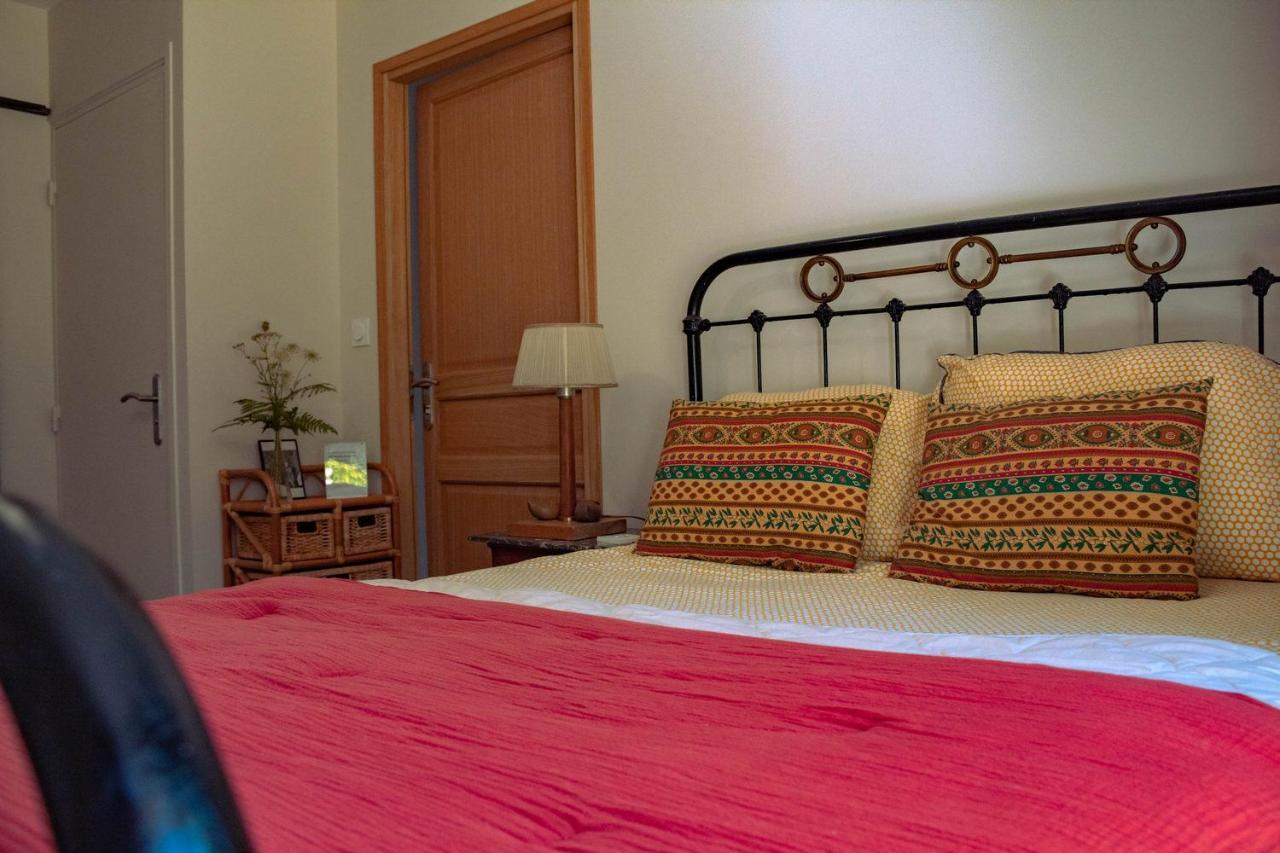 Les Jardins De Nanine Bed & Breakfast Lapleau Bagian luar foto