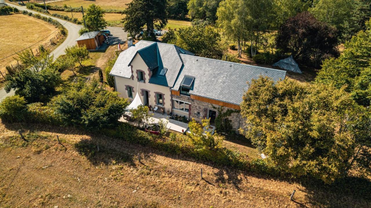 Les Jardins De Nanine Bed & Breakfast Lapleau Bagian luar foto