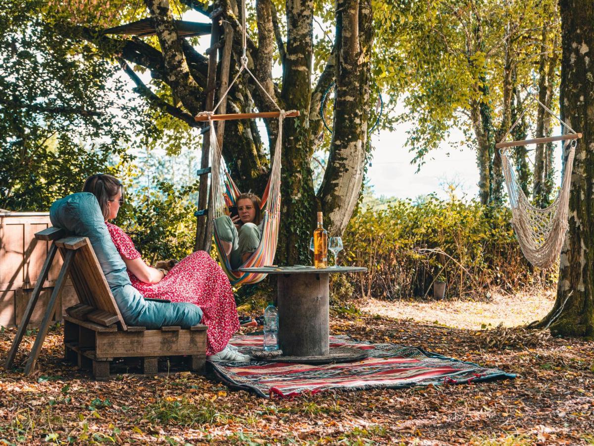 Les Jardins De Nanine Bed & Breakfast Lapleau Bagian luar foto