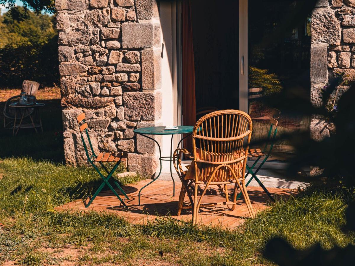 Les Jardins De Nanine Bed & Breakfast Lapleau Bagian luar foto