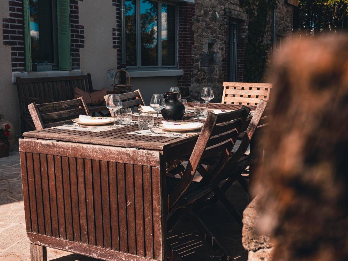 Les Jardins De Nanine Bed & Breakfast Lapleau Bagian luar foto
