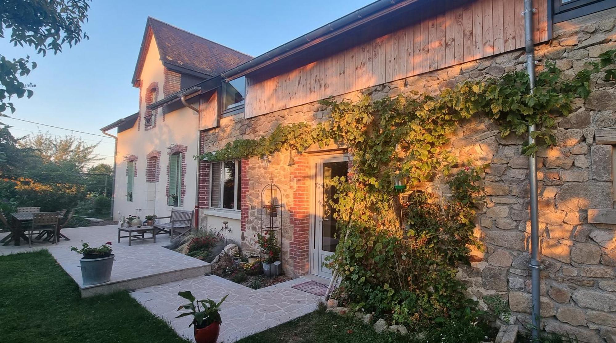 Les Jardins De Nanine Bed & Breakfast Lapleau Bagian luar foto