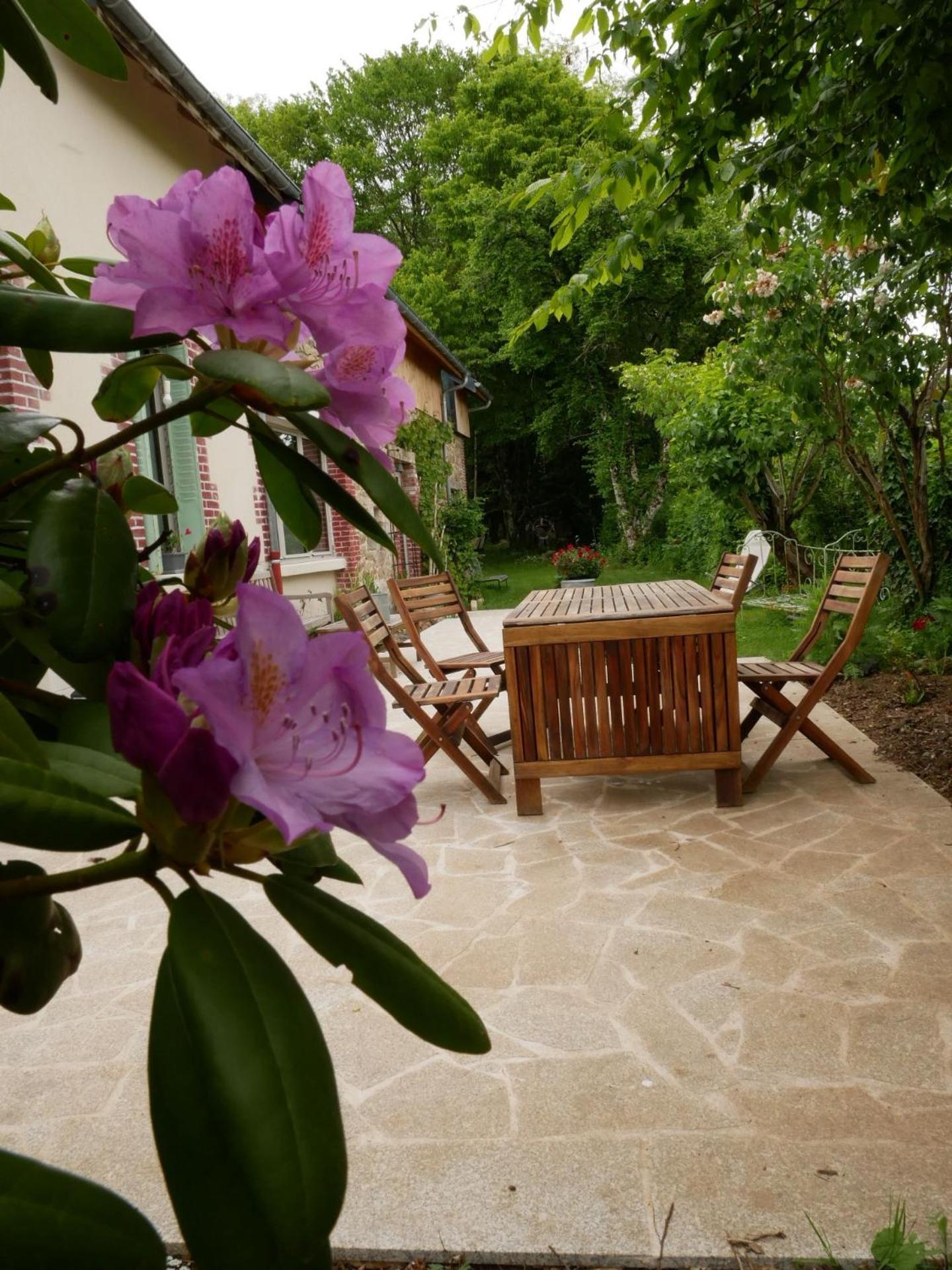Les Jardins De Nanine Bed & Breakfast Lapleau Bagian luar foto