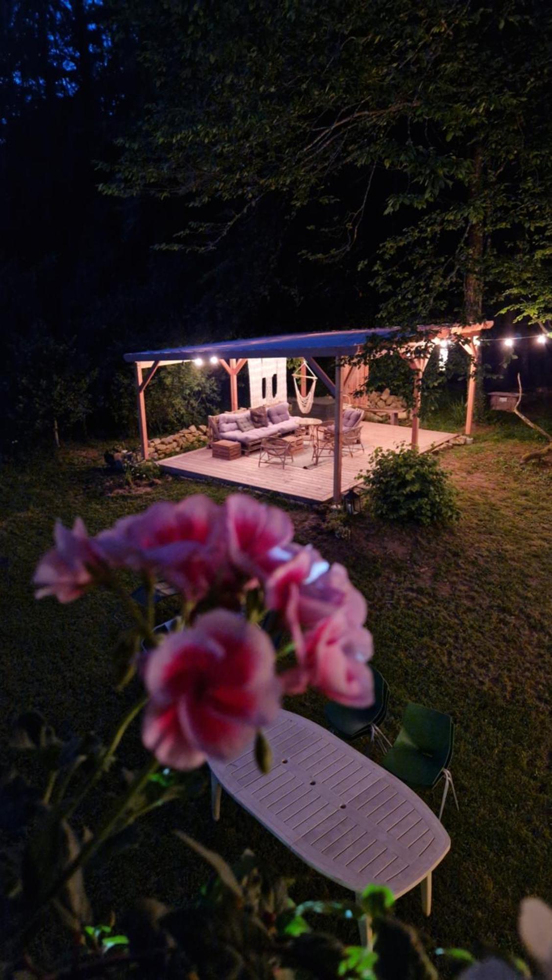 Les Jardins De Nanine Bed & Breakfast Lapleau Bagian luar foto