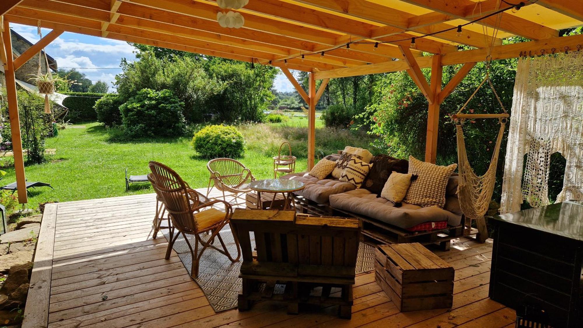 Les Jardins De Nanine Bed & Breakfast Lapleau Bagian luar foto
